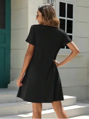 Kadın Kısa Kollu V Yaka önü Düğmeli Viskon Elbise