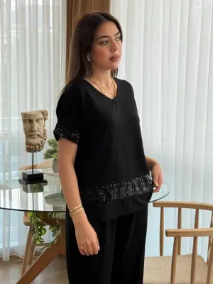 Kadın Kısa Kollu V Yakalı Pul Payetli Viskon Iki Iplik Bluz Ve Pantolon Ikili Takım