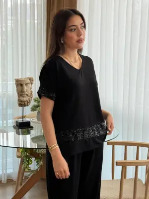 Kadın Kısa Kollu V Yakalı Pul Payetli Viskon Iki Iplik Bluz Ve Pantolon Ikili Takım