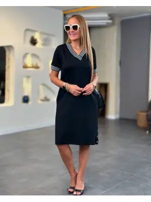 Kadın Kısa Kollu V Yakalı Yanlardan Yırtmaç Ve Düğmeli Viskon Iki Iplik Elbise