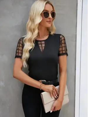 Omarı Rahat ve Şık Ağ Tül Detaylı Viskon Bluz