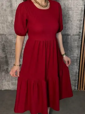 Kadın Kısa Kollu Yakası Açık Katlı Bürümcük Balon Elbise