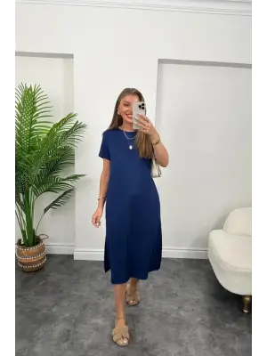 Kadın Kısa Kollu Yırtmaç Detaylı Salaş Viskon Elbise