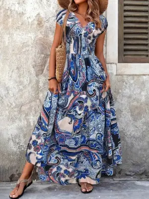 Omarı Şık Kadın Elbisesi | Beli Büzgülü V Yakalı Kısa Elbise