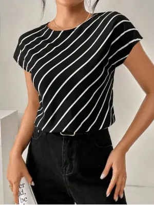 Kadın Kısa Yarasa Kollu Bisiklet Yaka çizgi Desenli Atlas Bluz