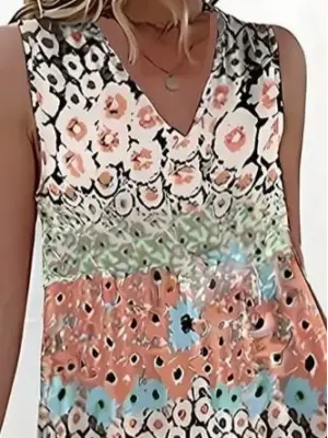 Omarı Çiçek Desenli V Yaka Elbise