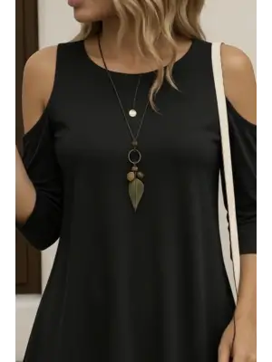 Kadın Omuzlardan Açık Sıfır Yaka Asimetrik Kesim Detay Viskon Bluz