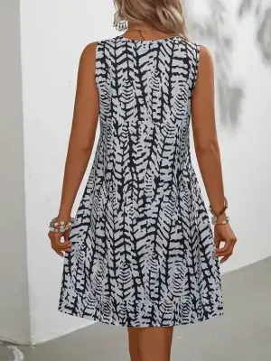 Kadın Sıfır Kol Yakadan Halka Detaylı Desenli Kısa Bürümcük Elbise