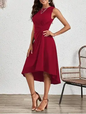 Kadın Sıfır Kollu Bisiklet Yaka Büzgülü Asimetrik Kesim Detaylı Janjan Krep Elbise