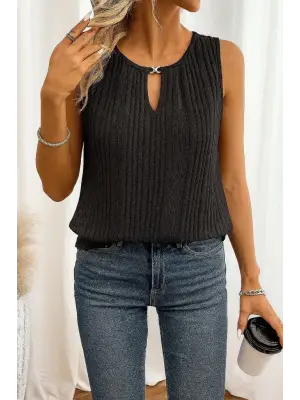 Kadın Sıfır Kollu Düğmeli Damla Yaka Detaylı Triko Bluz