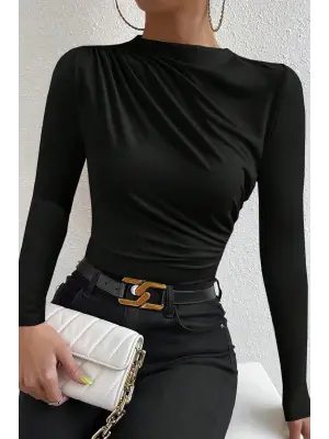 Kadın Siyah Belden ve Boyundan Büzgü Detaylı Uzun Kollu Bluz