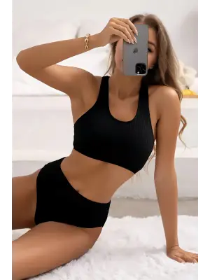 Omarı Şık Siyah Çapraz Sırt Detaylı İç Giyim Seti