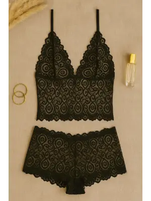 Kadın Siyah Dantel Bralet Şort Takımı – Şık, Zarif ve Feminen İç Giyim