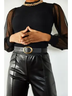 Kadın Siyah Kolu Tül Detaylı Yarım Balıkçı Kaşkorse Bluz 6160