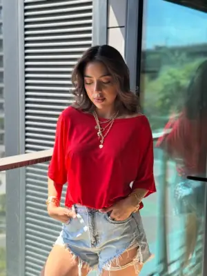 Kadın Tek Omuzu Açık Kısa Kollu Salaş Viskon Bluz