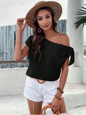 Kadın Tek Omuzu Açık Koldan Bağlamalı Janjan Krep Bluz