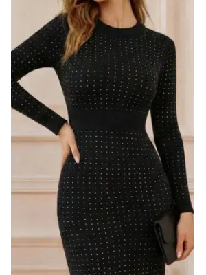 Çarpıcı Taşlı Midi Kadife Elbise