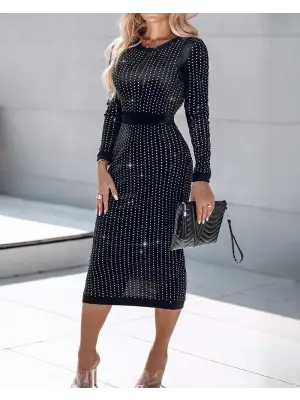 Kadın Uzun Kollu Bisiklet Yaka Taşlı Midi Kadife Elbise