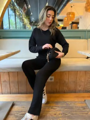 Kadın Yazlık Bisiklet Yaka Bluz ve Pantolon Takım