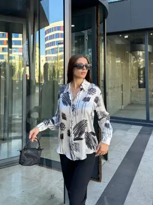 Omarı Elegan Dijital Baskılı Saten Gömlek