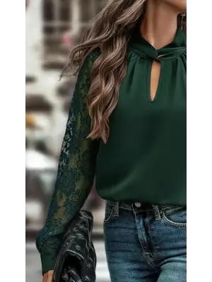 Kadın Uzun Kollu Göğüs Pencere Detay Yaka Boğazlı Kolları Tüllü Sandy Bluz