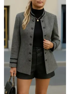 Kadın Uzun Kollu Hakim Yaka Düğme Detaylı Mini Dokuma Ceket