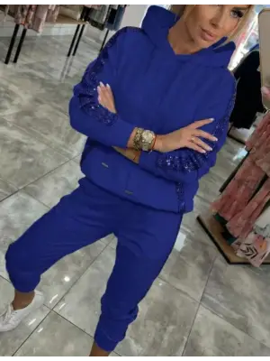 Şık İki Parça Kadın Takım