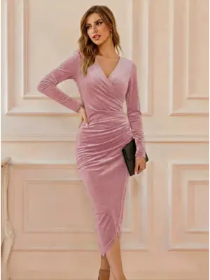 Göz Alıcı Kadife Elbise