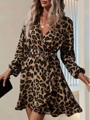 Kadın Uzun Kollu Kruvaze Yaka Belden Kuşaklı çapraz Kesim Detaylı Leopar Modal Mini Elbise