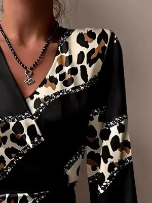 Kadın Uzun Kollu Kruvaze Yakalı Asimetrik Detaylı Mini Modal Elbise