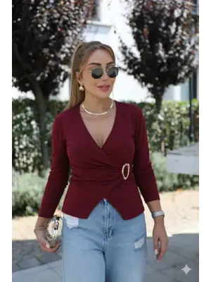 Kadın Uzun Kollu Kruvaze Yakalı Toka Detaylı Viskon Bluz