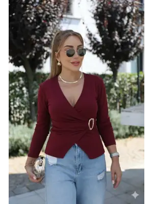 Kadın Uzun Kollu Kruvaze Yakalı Toka Detaylı Viskon Bluz