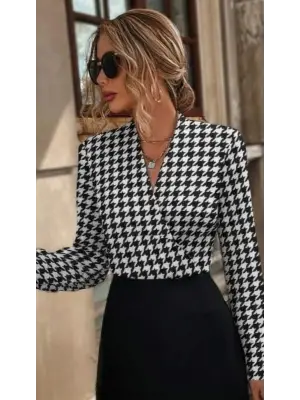 Modern Kruvaze Yakalı Krep Mini Elbise