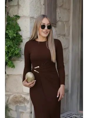 Kadın Uzun Kollu önden çapraz Detaylı Yandan Toka Detaylı Uzun Sandy Elbise