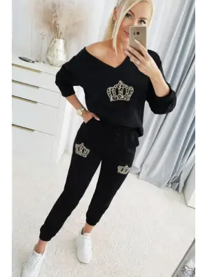 Çarpıcı Desenli V Yakalı İki Iplik Takım