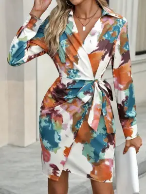 Kadın Uzun Kollu Yakalı Yandan Bağlamalı Mini Desenli Modal Elbise