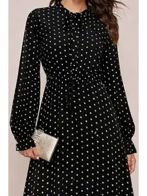 Kadın Uzun Kollu Yakası Bağcıklı Uzun Puantiyeli Krep Maxi Elbise