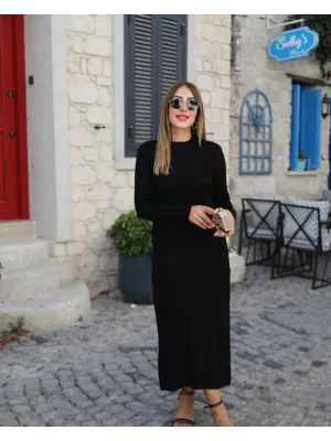 Kadın Uzun Kollu Yarı Balıkçı Yaka Midi Triko Elbise