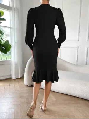 Kadın Uzun Kollu Yarı Balıkçı Yaka Etek Ucu Fırfır Detaylı Midi Ithal Krep Elbise