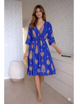 Kadın V Yaka Beli Bağçık Detay Etnik Desen Baskılı Midi Boy Elbise