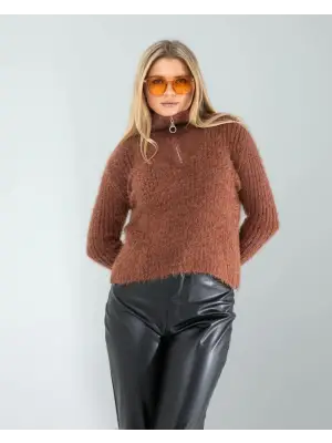 Omarı Kahve Renkli Fermuarlı Triko