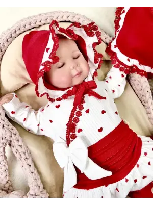 Kalp Desenli Dantel İşlemeli Hastane Çıkışı