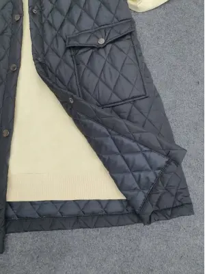 Kapaklı Cepli Kapitone Yelek -Siyah