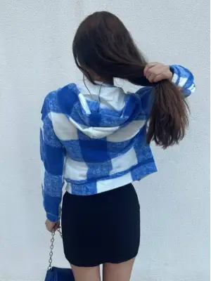 Omarı Yumuşak Dokulu Ekose Desenli Crop Ceket - Mavi