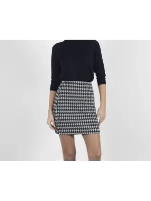 Çarpıcı Kazaayağı Mini Etek