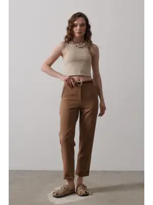Omarı Kemerli Havuç Pantolon - Taba Renkli Kadın Şık Pantolon