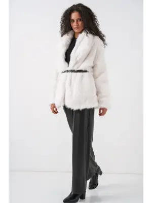Kemerli Oversize Kürklü Kaban 9156 - Beyaz