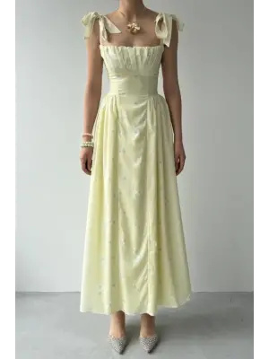 Omarı İncelten Kesimli Omuz Bağlamalı Elbise