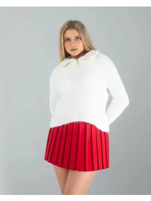 Omarı Parıldayan Kırmızı Etek - İnce Detaylarla Şıklık