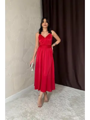 Kırmızı Taş Askılı Prenses Elbise